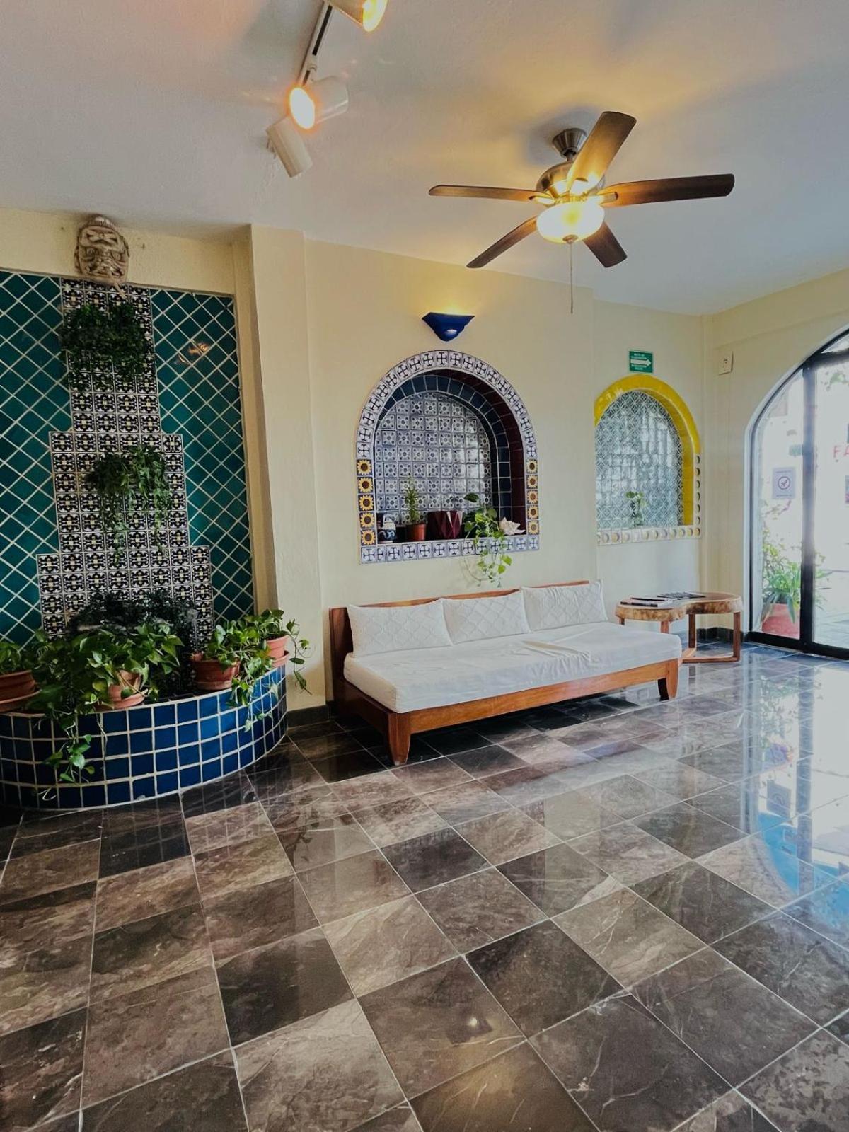 Boutique Hotel Delfin 5Th Avenue Playa del Carmen Esterno foto