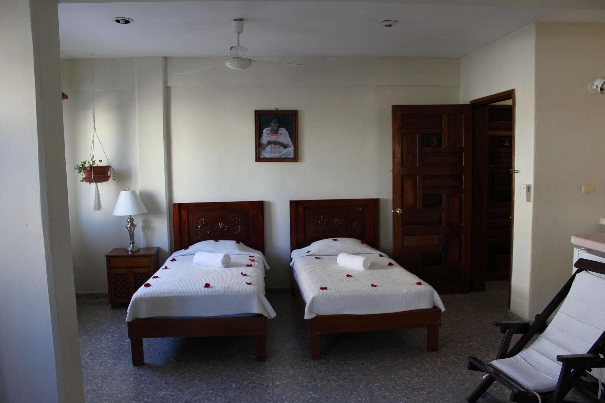 Boutique Hotel Delfin 5Th Avenue Playa del Carmen Esterno foto