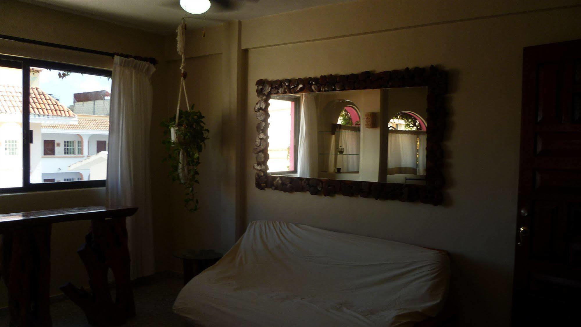 Boutique Hotel Delfin 5Th Avenue Playa del Carmen Esterno foto